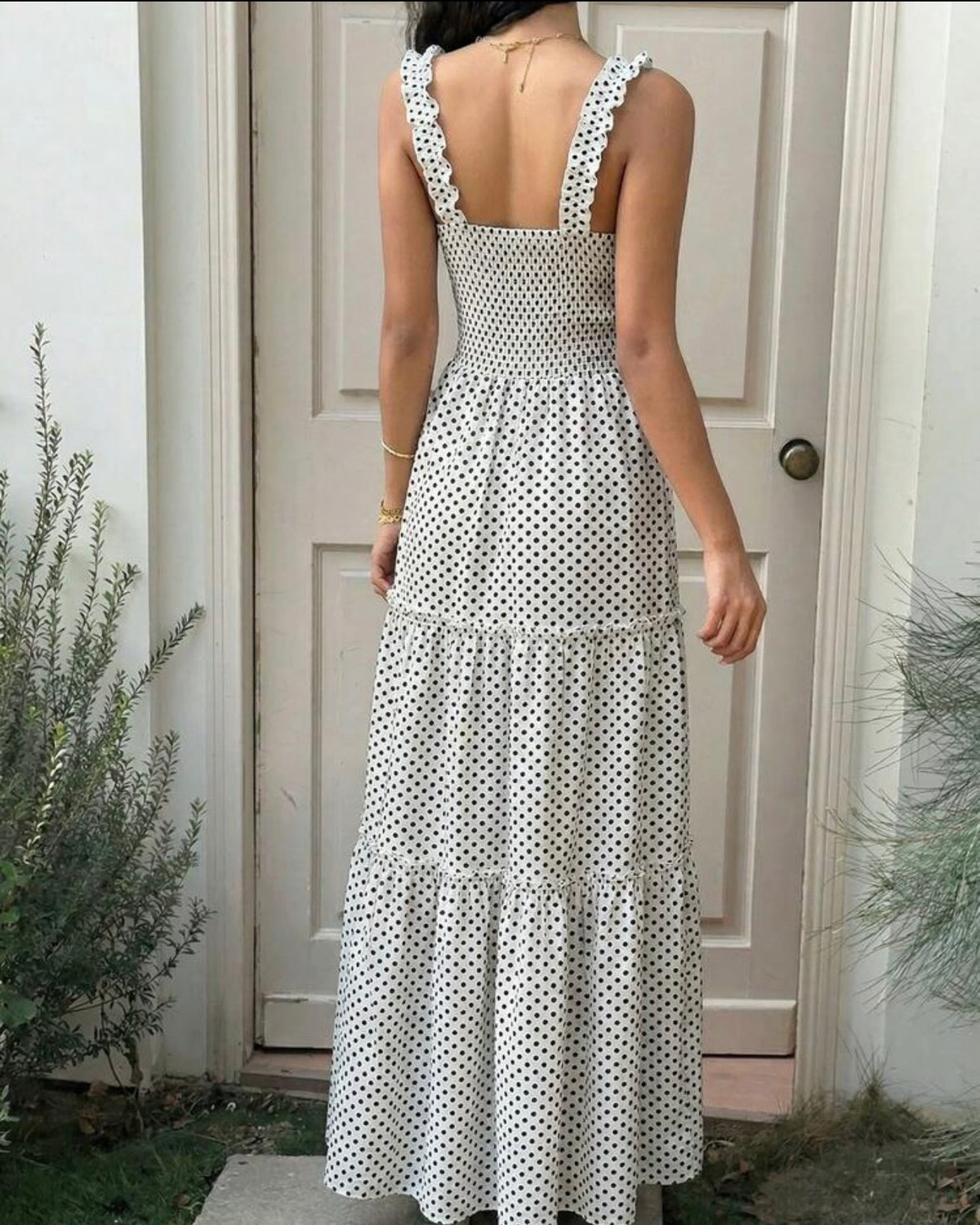 Vestido de lunares negros