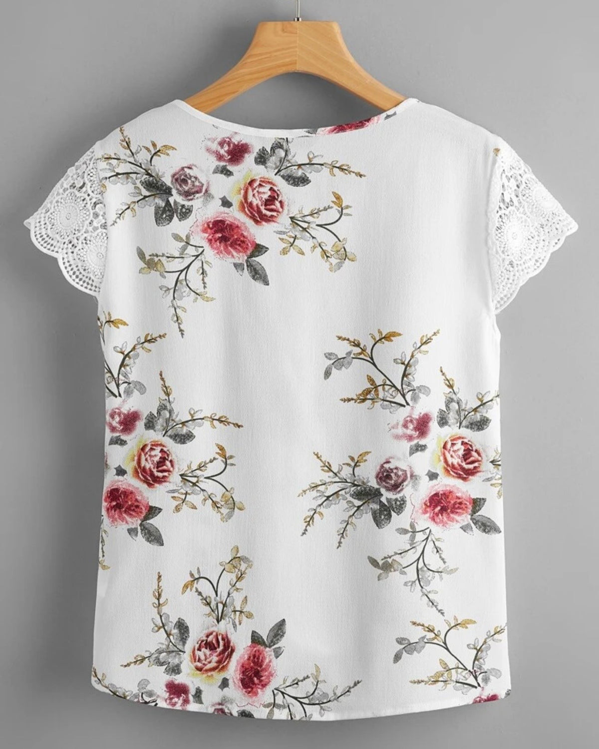 Blusa blanca estampado floral