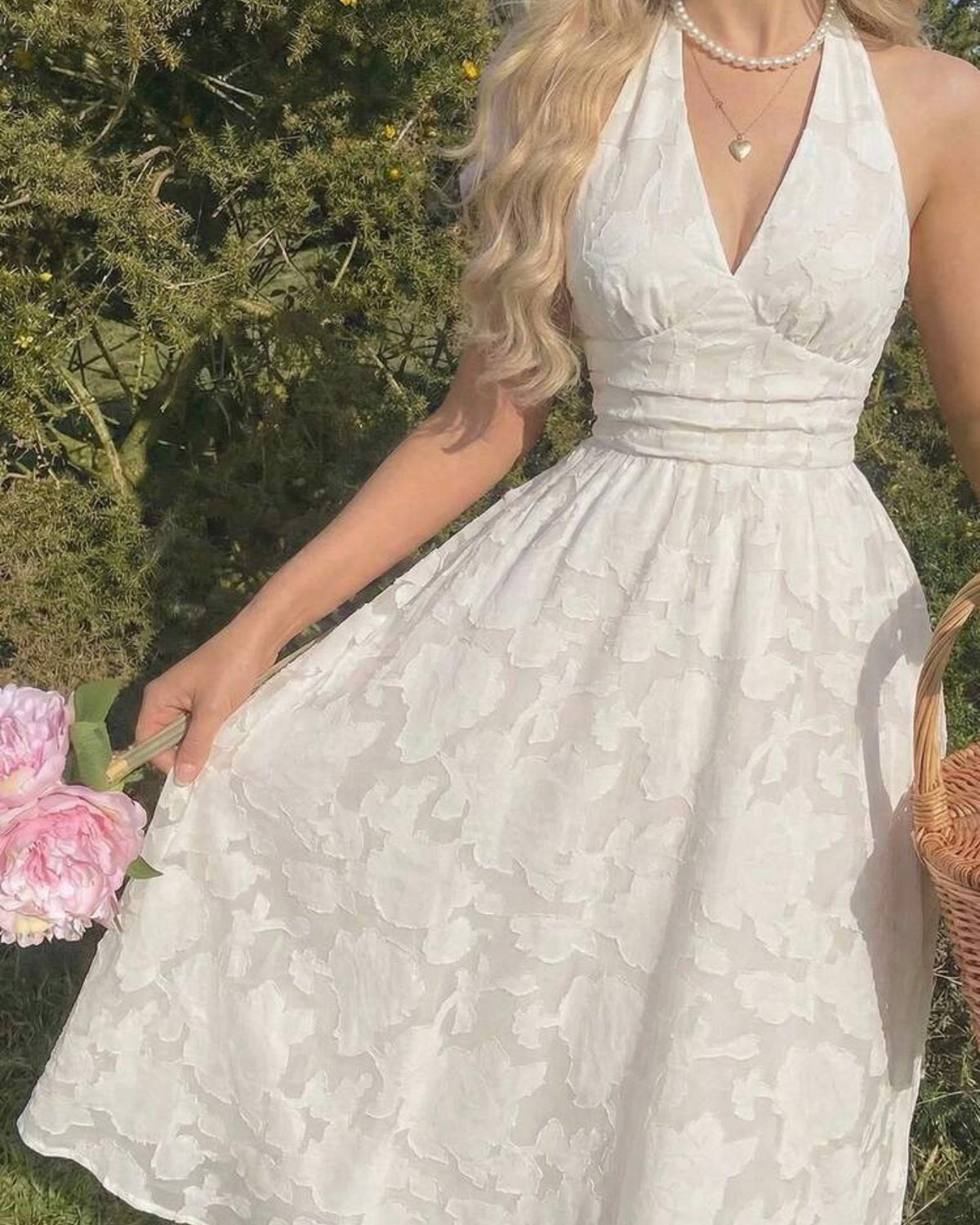 Vestido blanco tela floreado