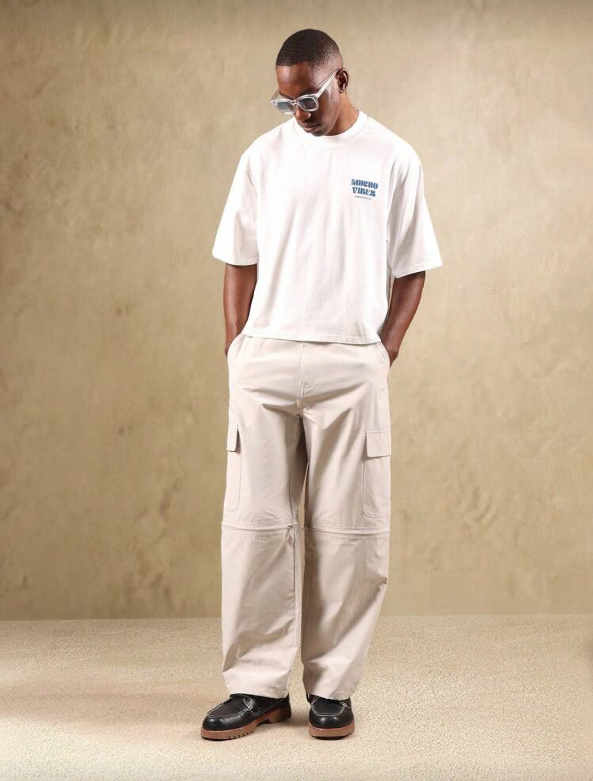 Camisa blanca mucho vibes