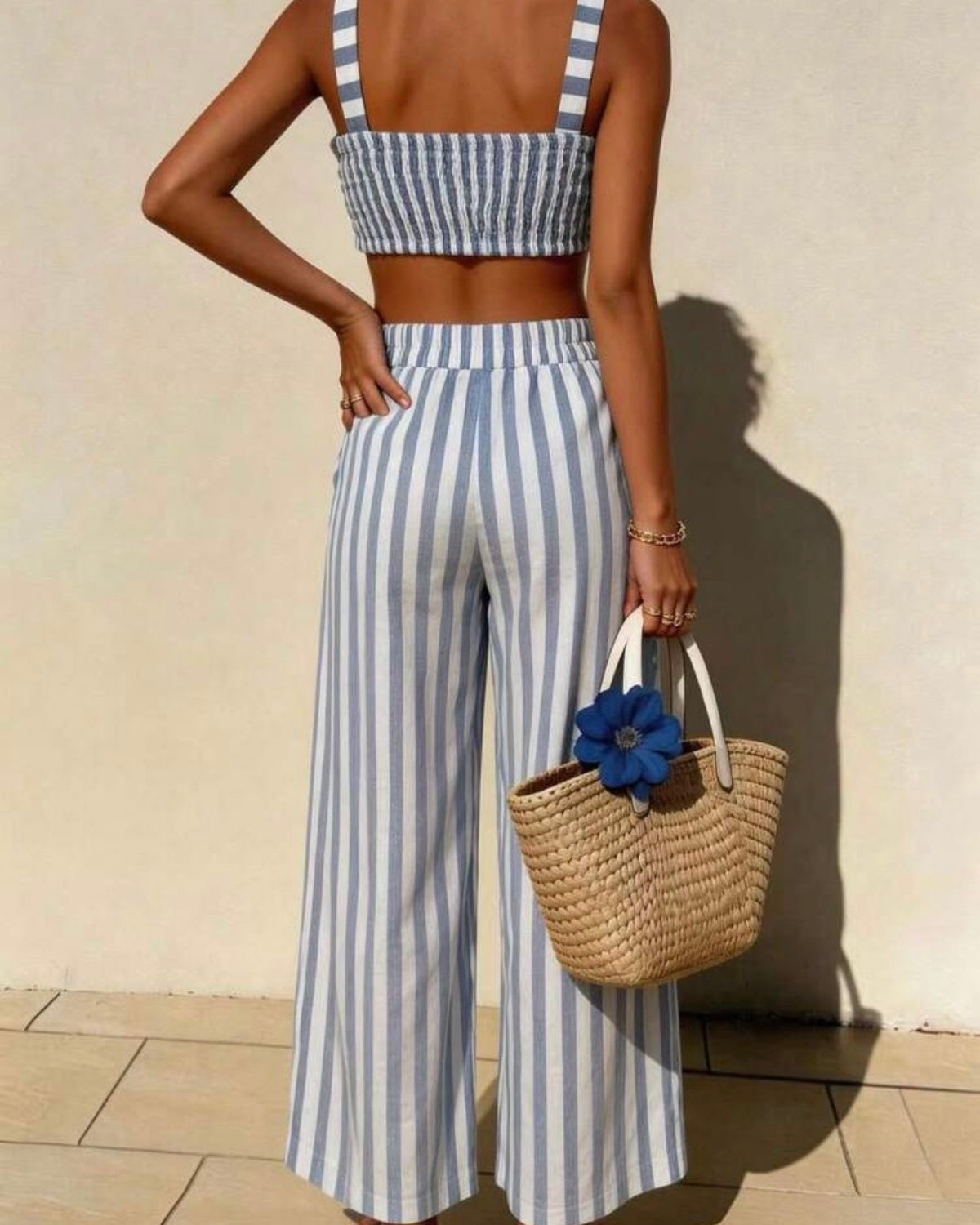 Conjunto rayado celeste