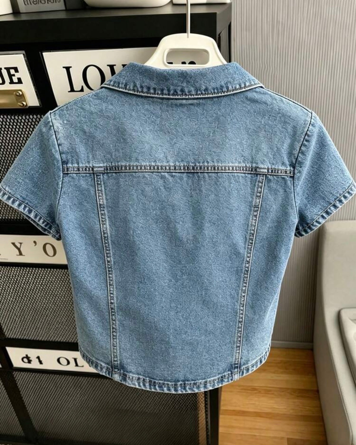 Blusa de mezclilla con cremallera