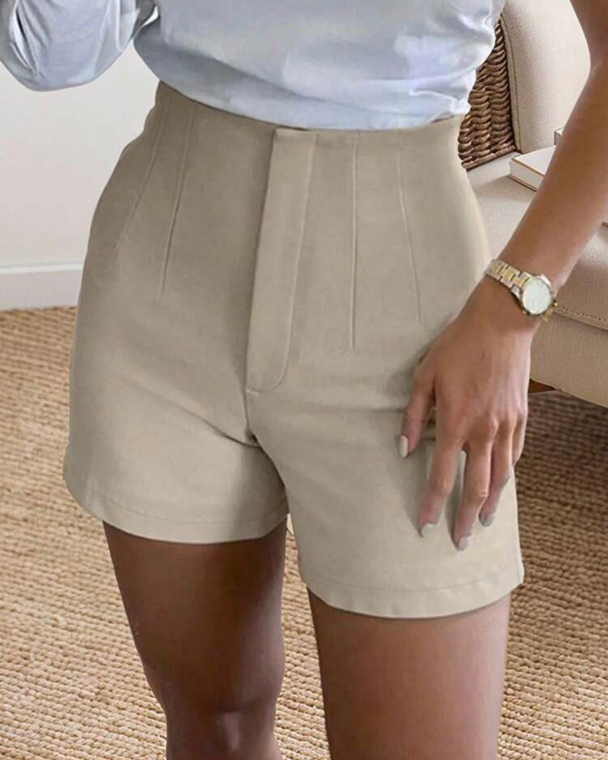 Short beige