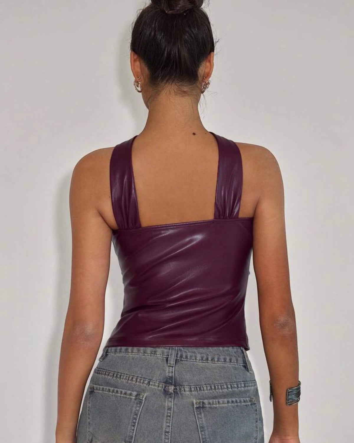 Top violeta