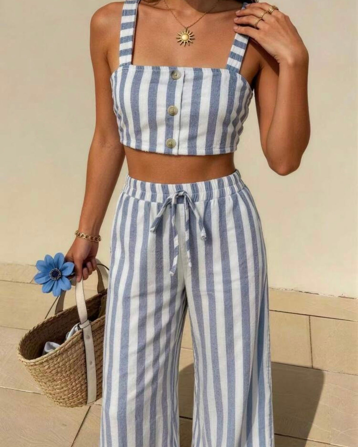 Conjunto rayado celeste