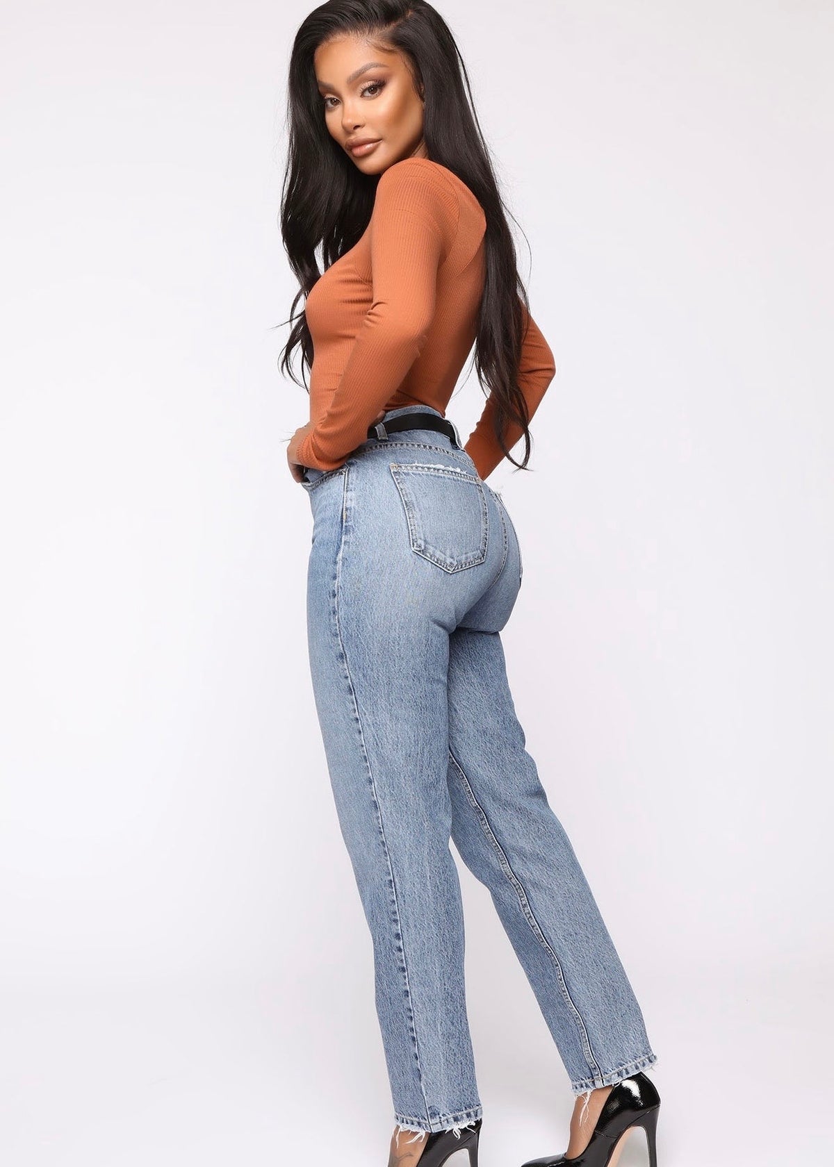 Mom jeans fashion nova
