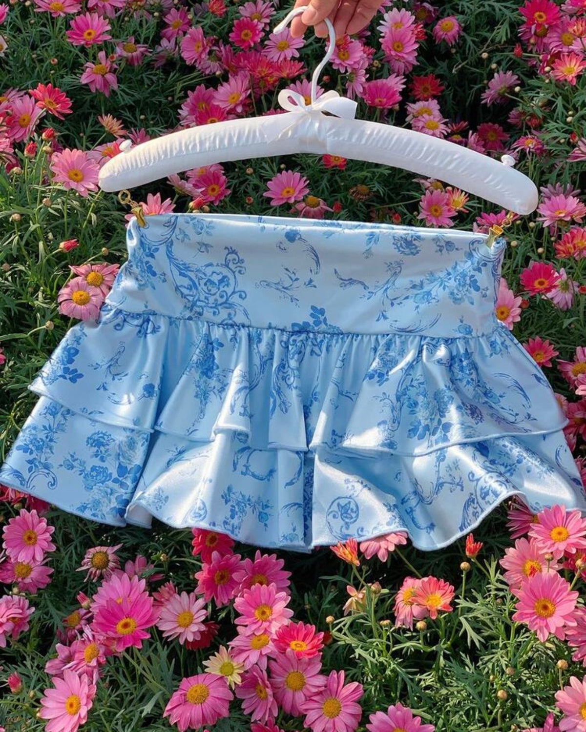 Falda celeste