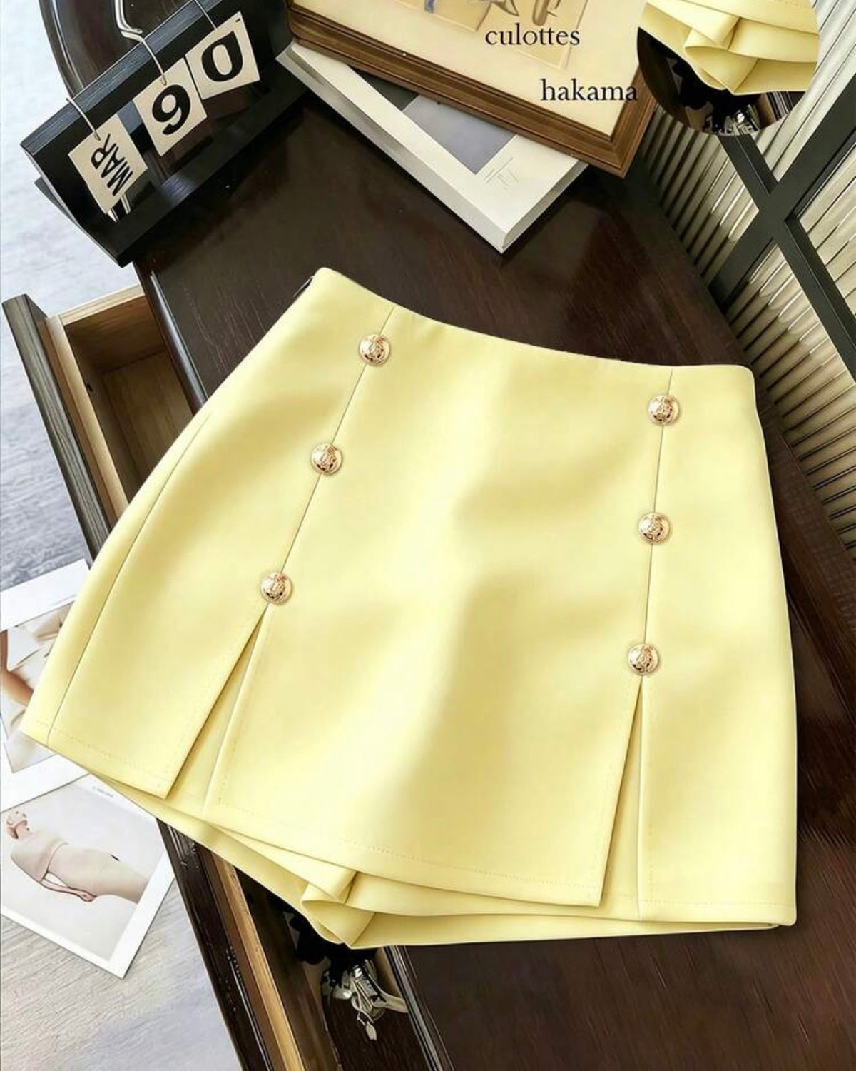 Short enagua amarillo de botones francilia