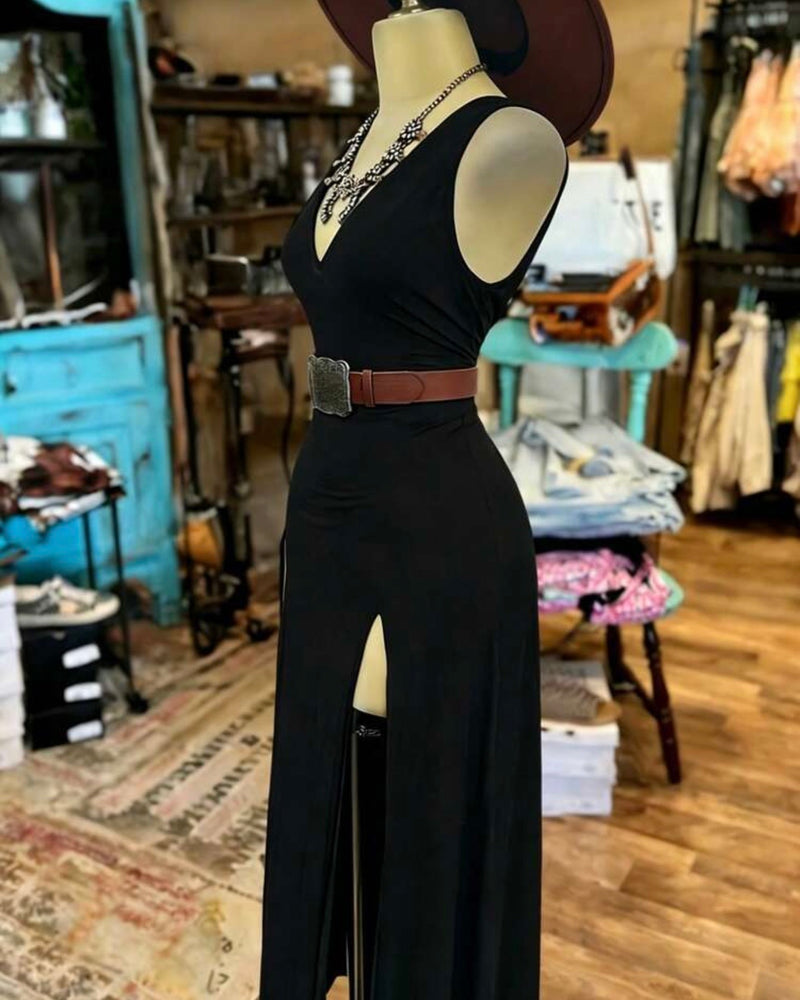 Vestido negro con aberturas