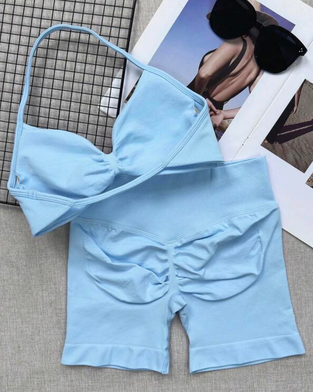 Conjunto deportivo celeste