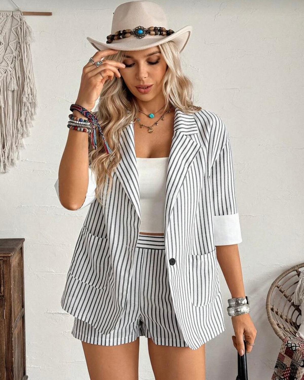 Conjunto rayado con blazer