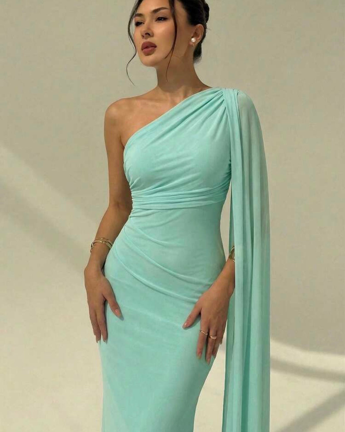 Vestido de una manga