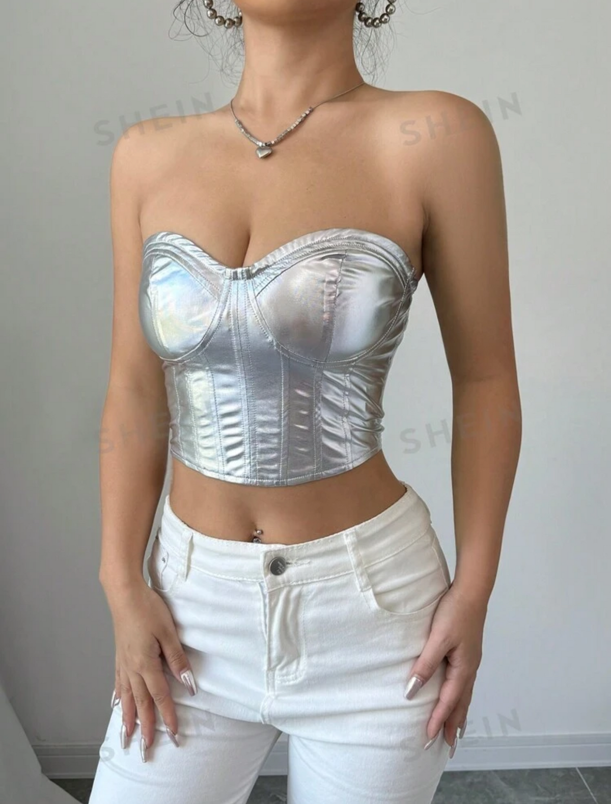 Top gris metálico