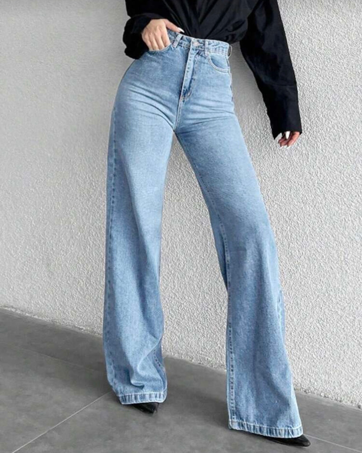 Jeans ancho abajo