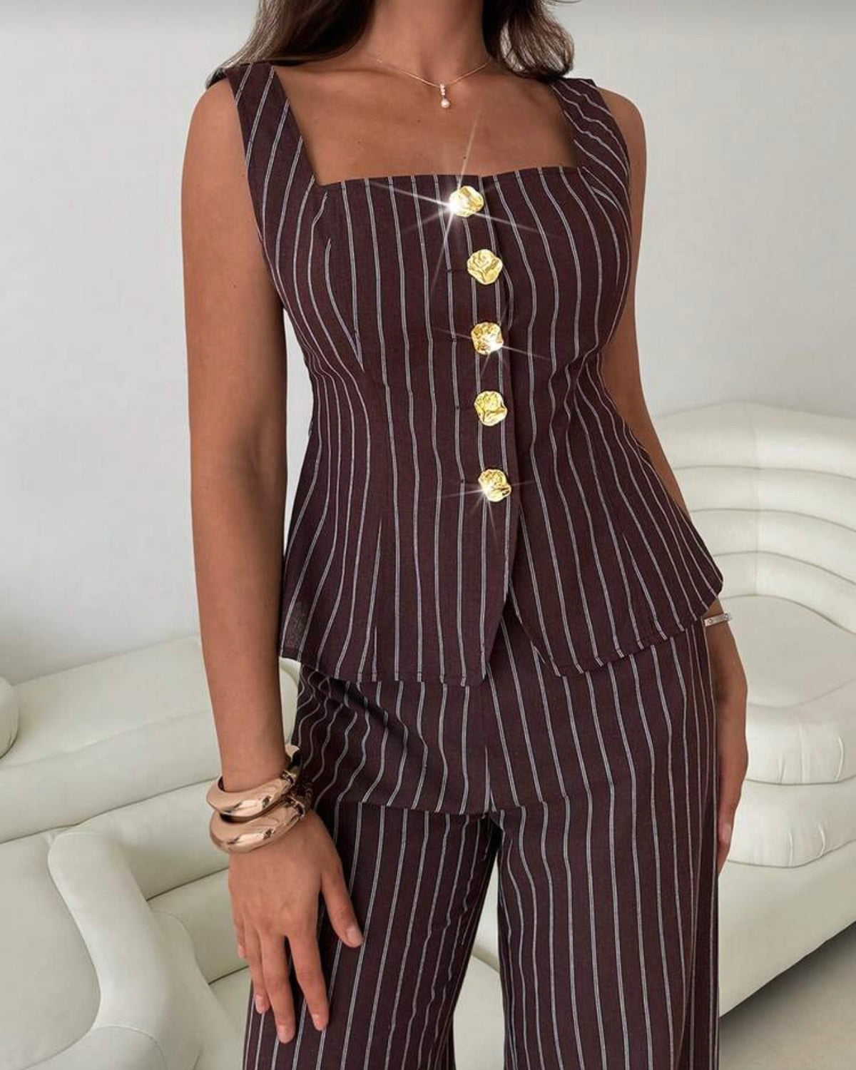 Conjunto de chaleco café