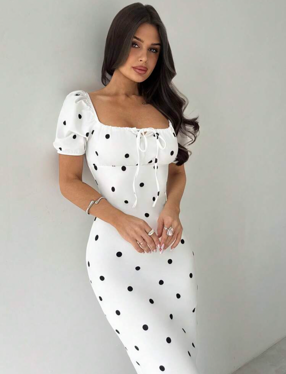Vestido blanco con puntos