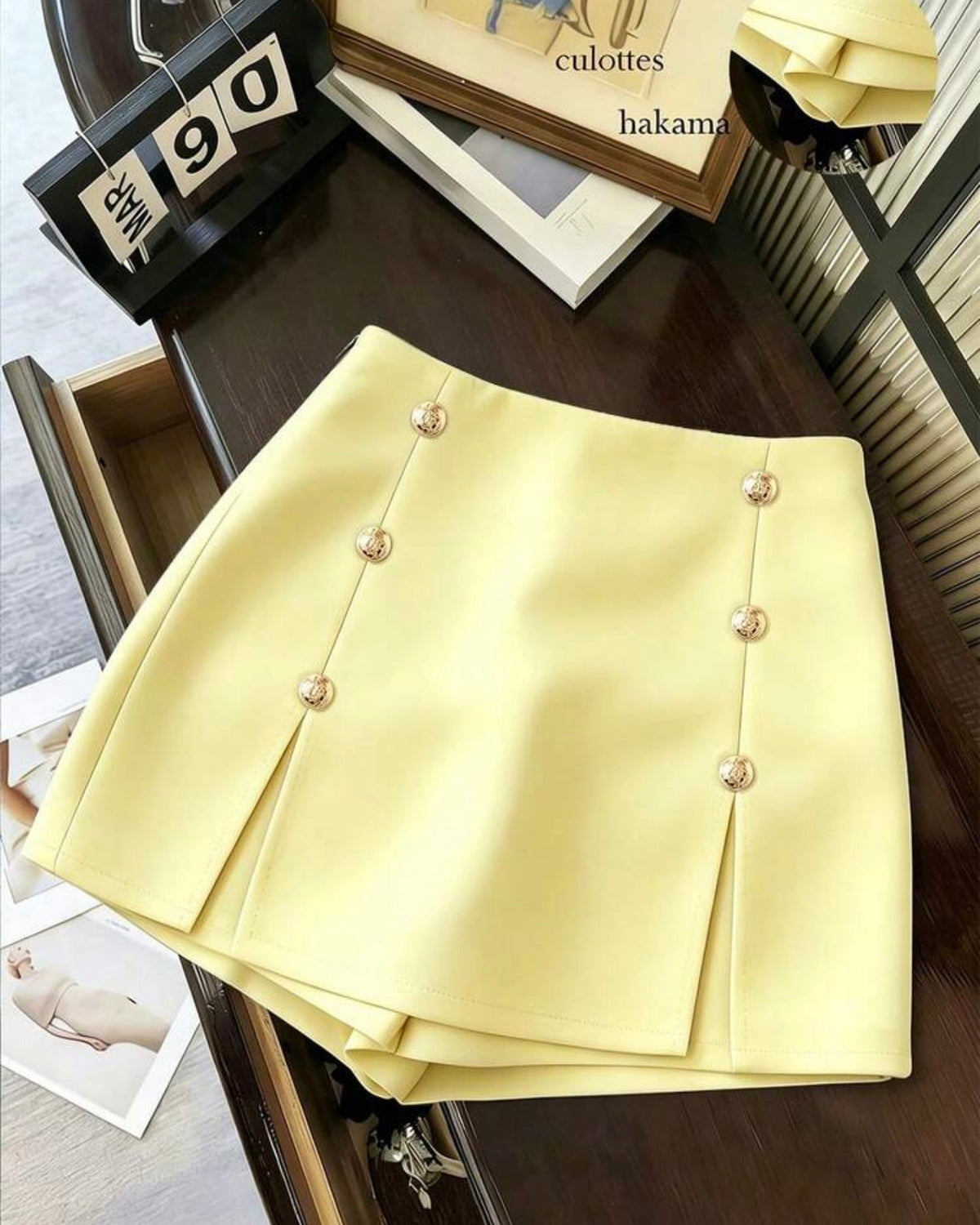 Short enagua con botones