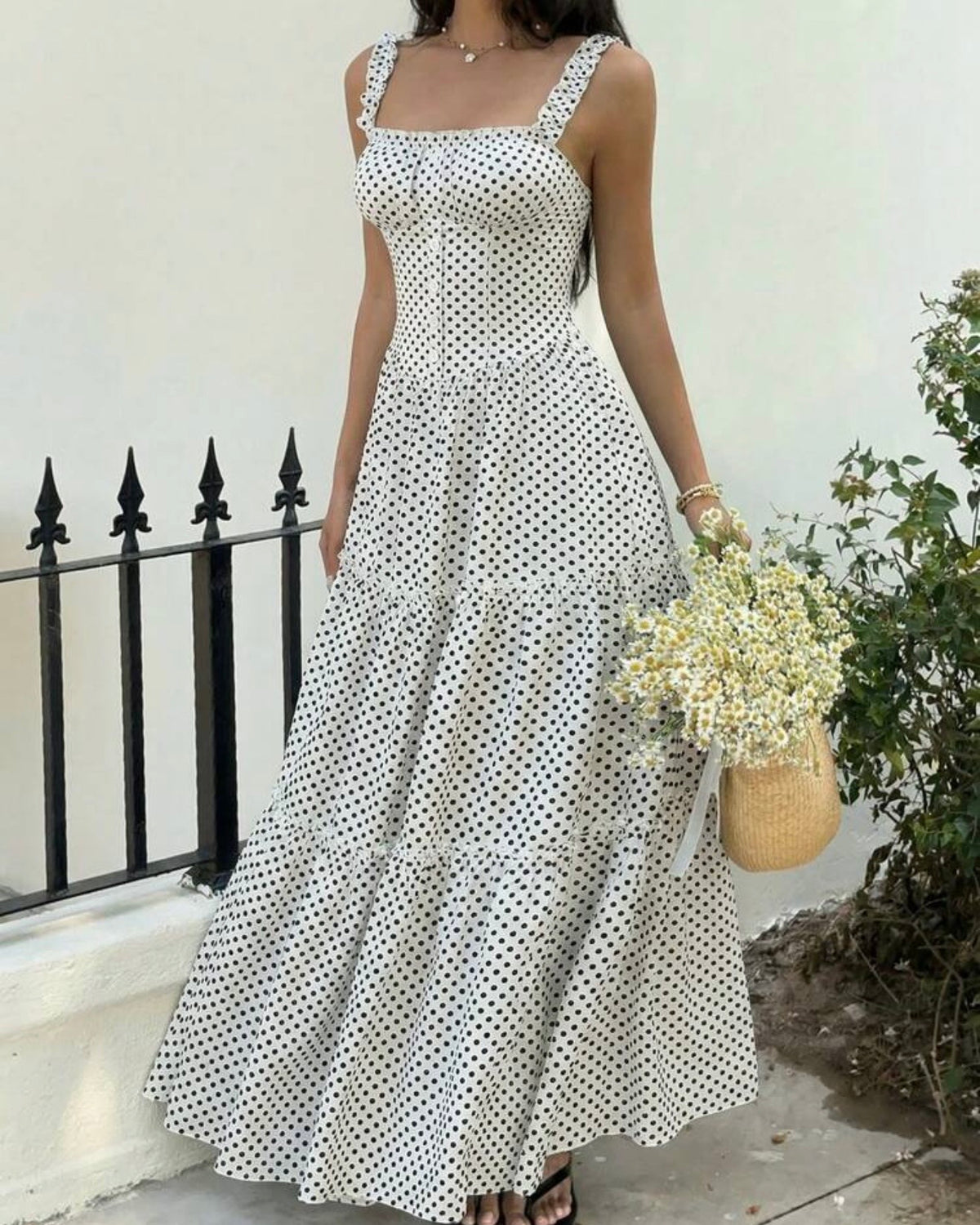 Vestido de lunares negros
