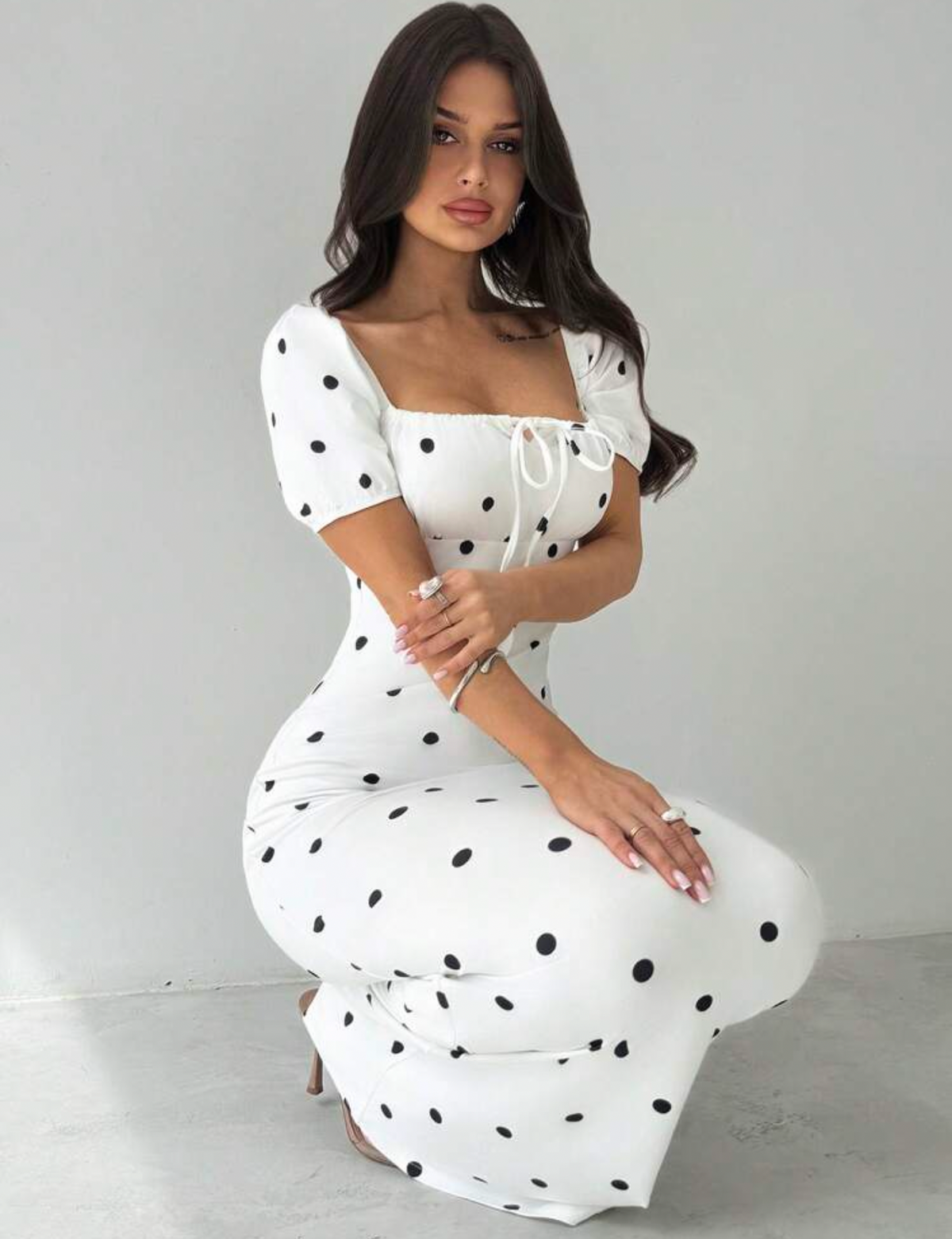 Vestido blanco con puntos
