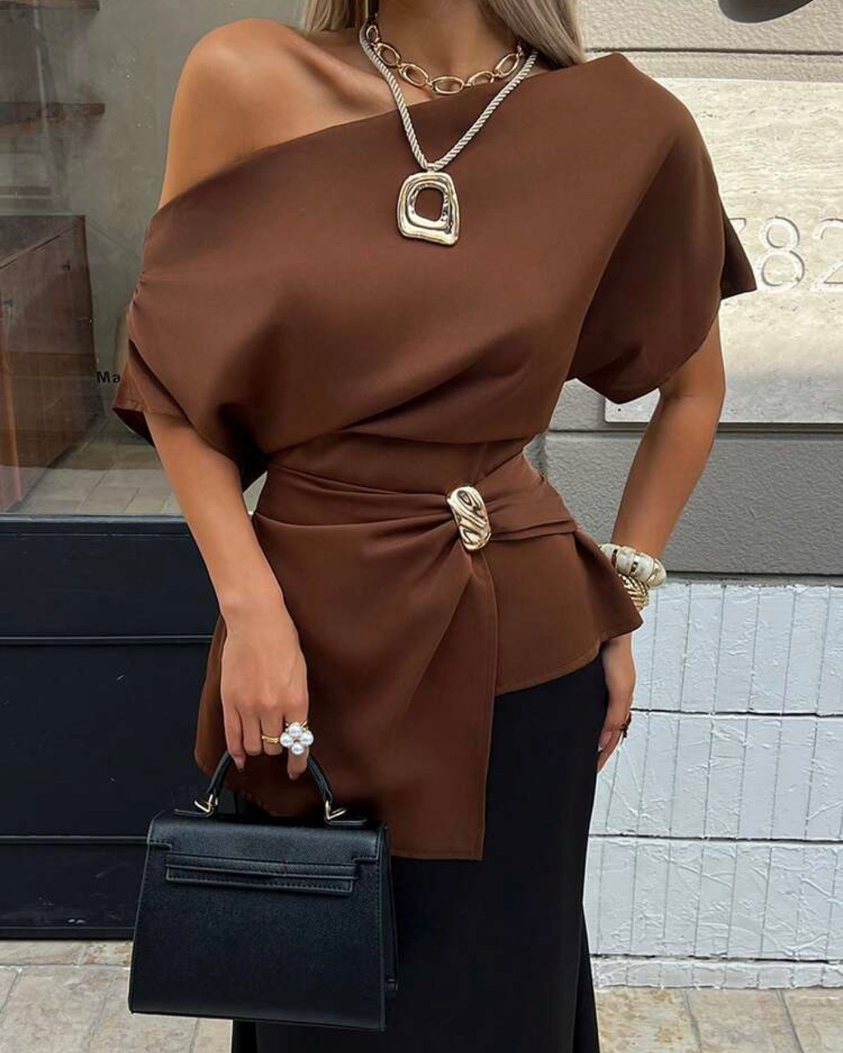 Blusa café