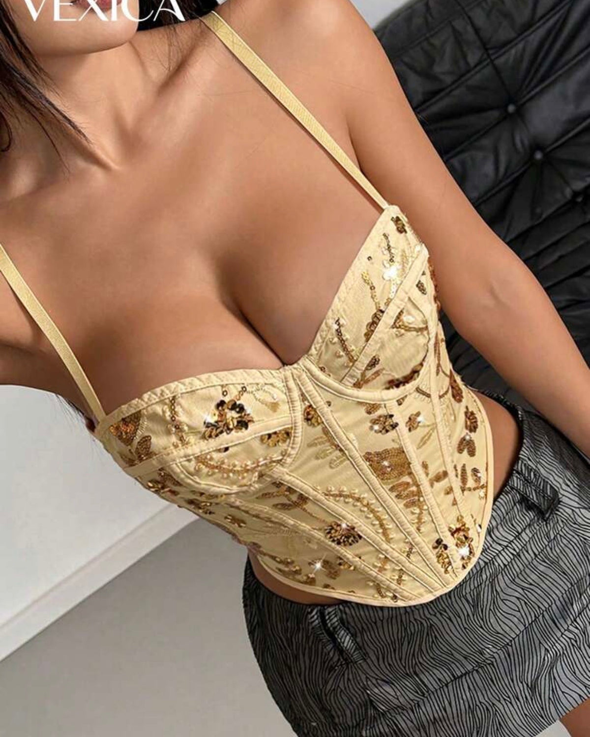 Corset amarillo con lentejuelas