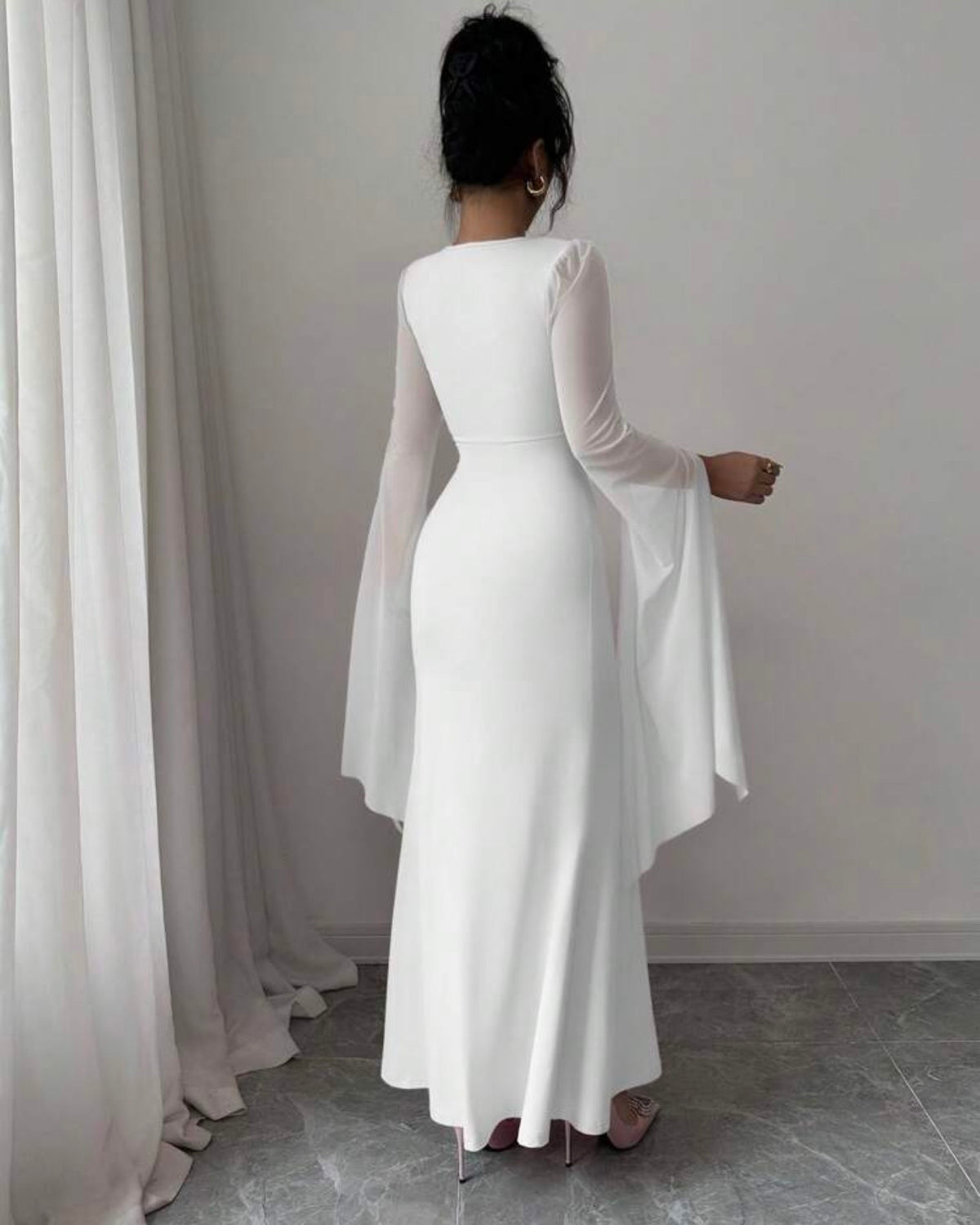 Vestido blanco eleganza