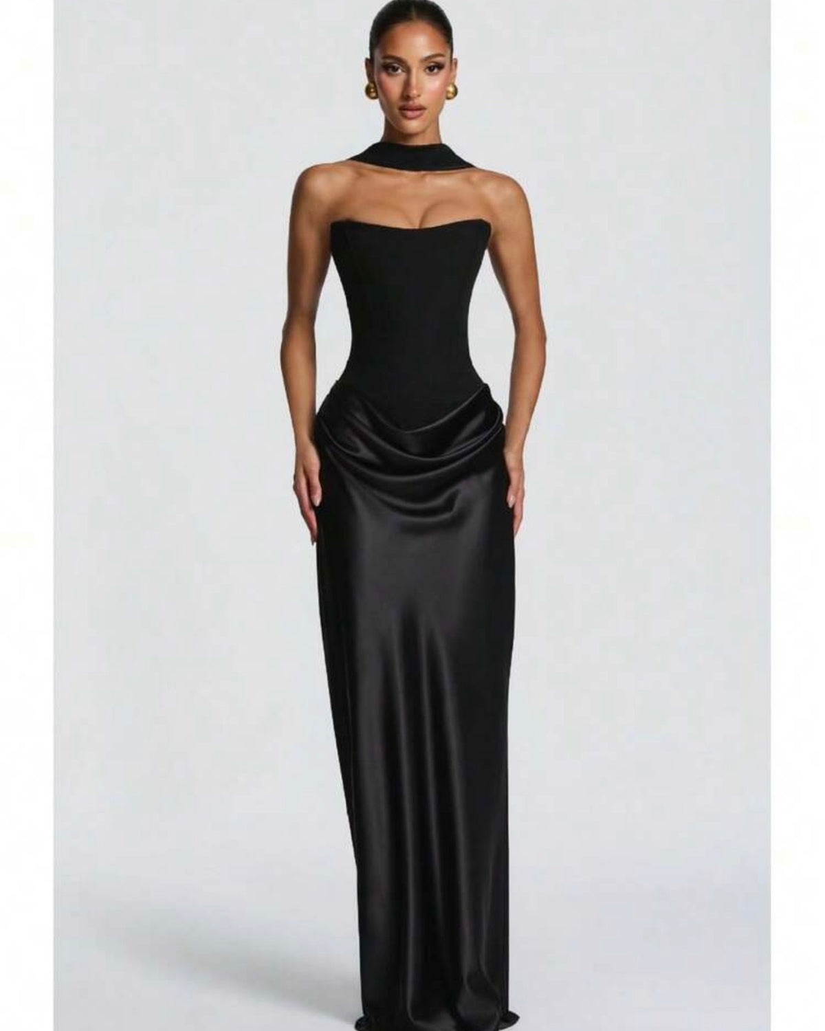 Vestido negro de satin