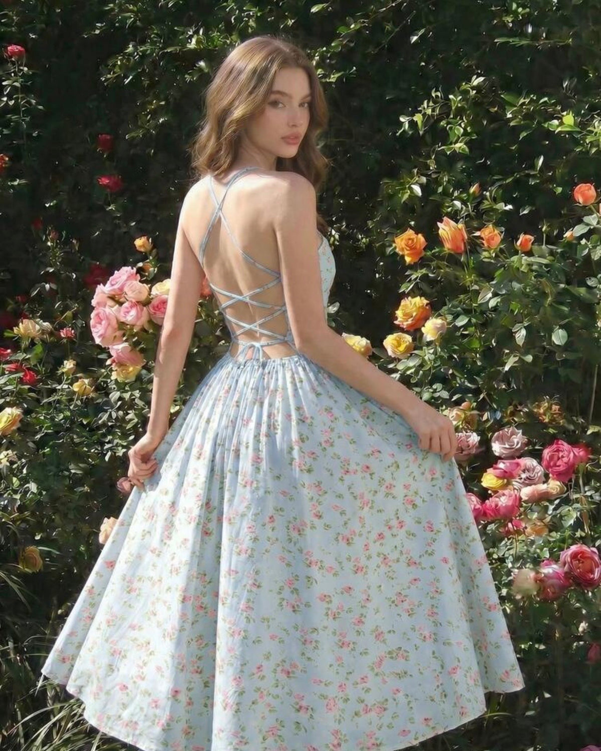 Vestido celeste floreado