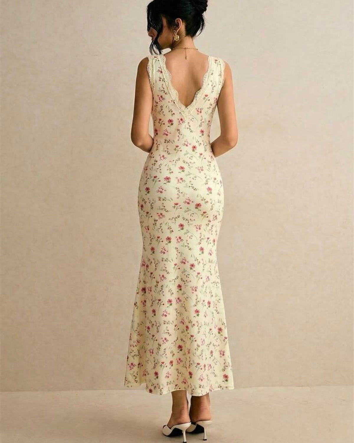 Vestido amarillo floreado