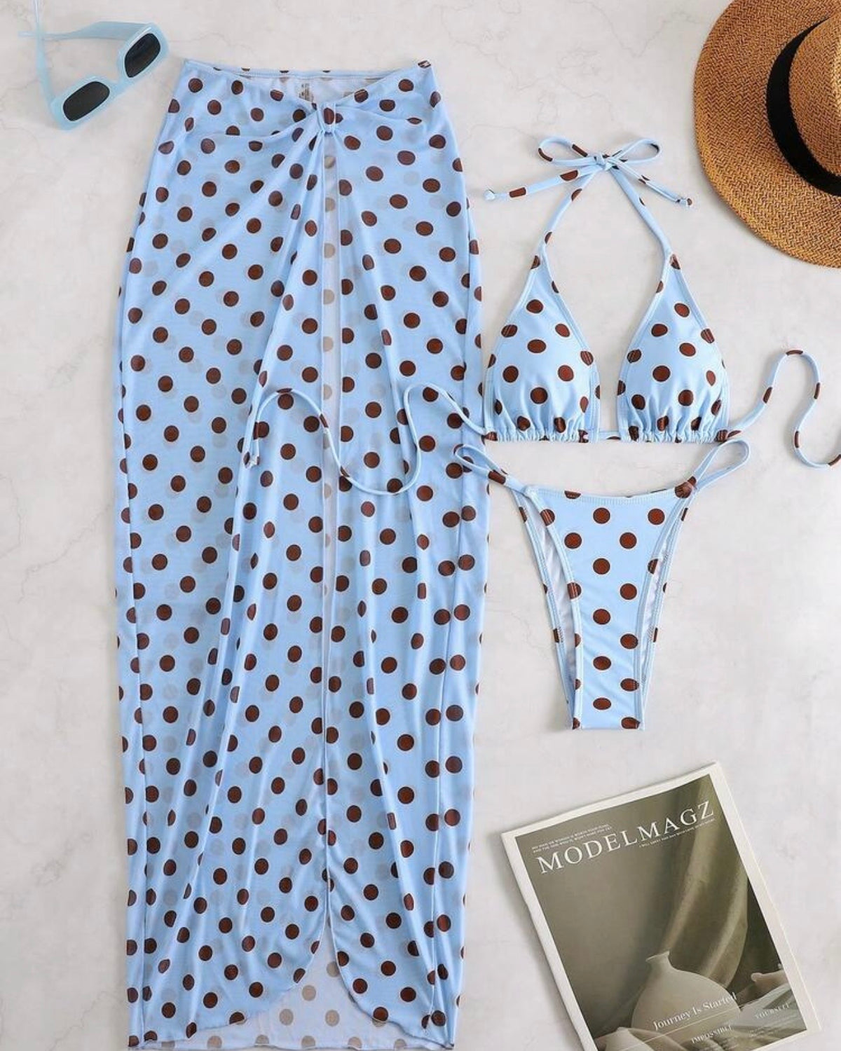 Bikini tres piezas celeste de puntos