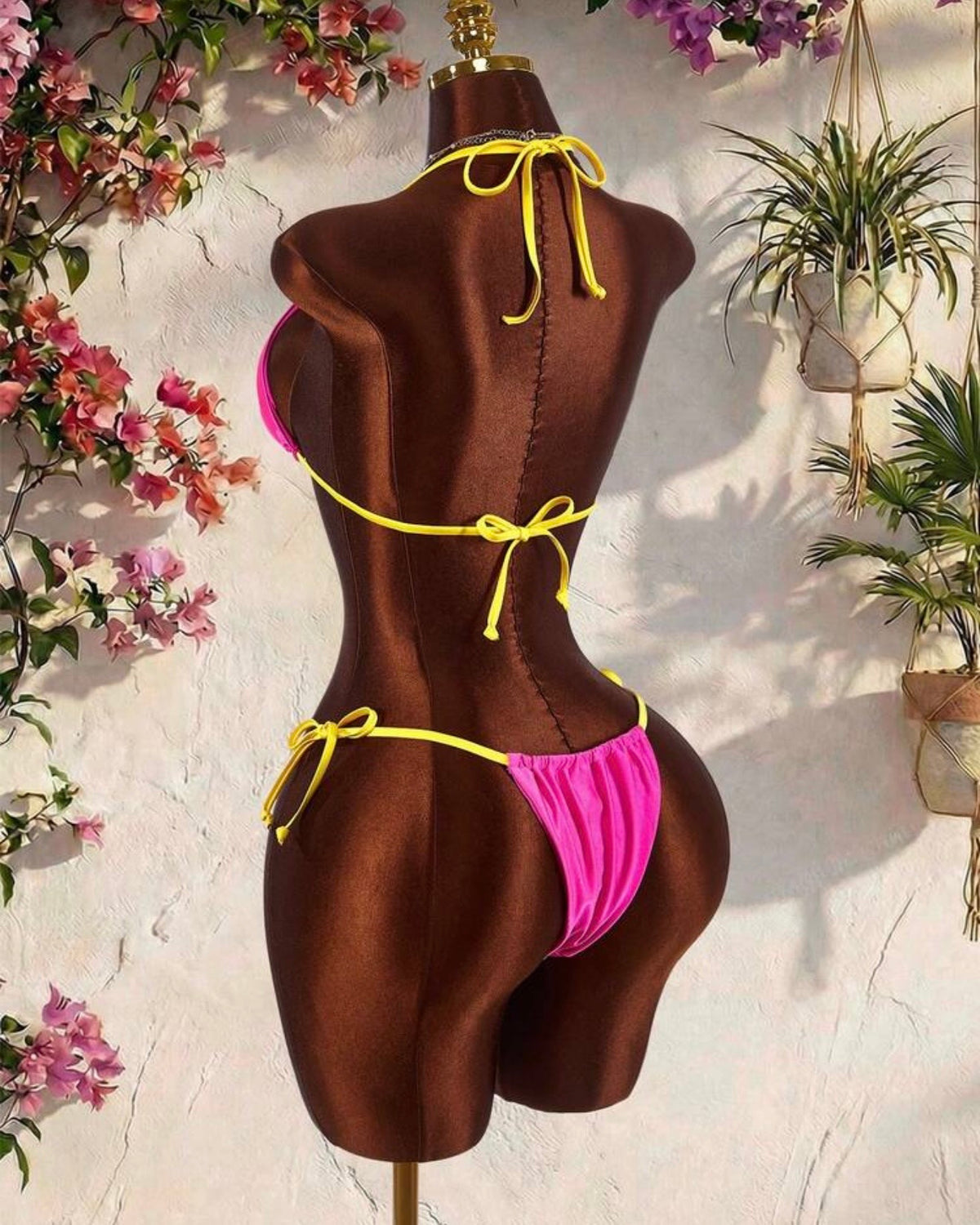 Traje de baño fusia y amarillo