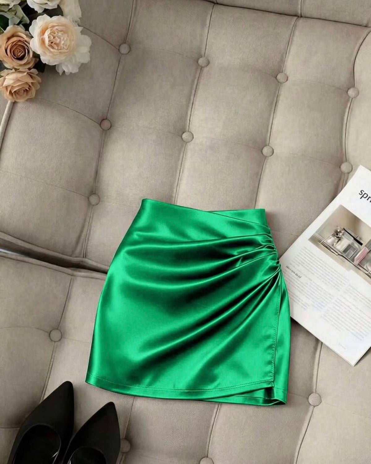 Falda satinada verde