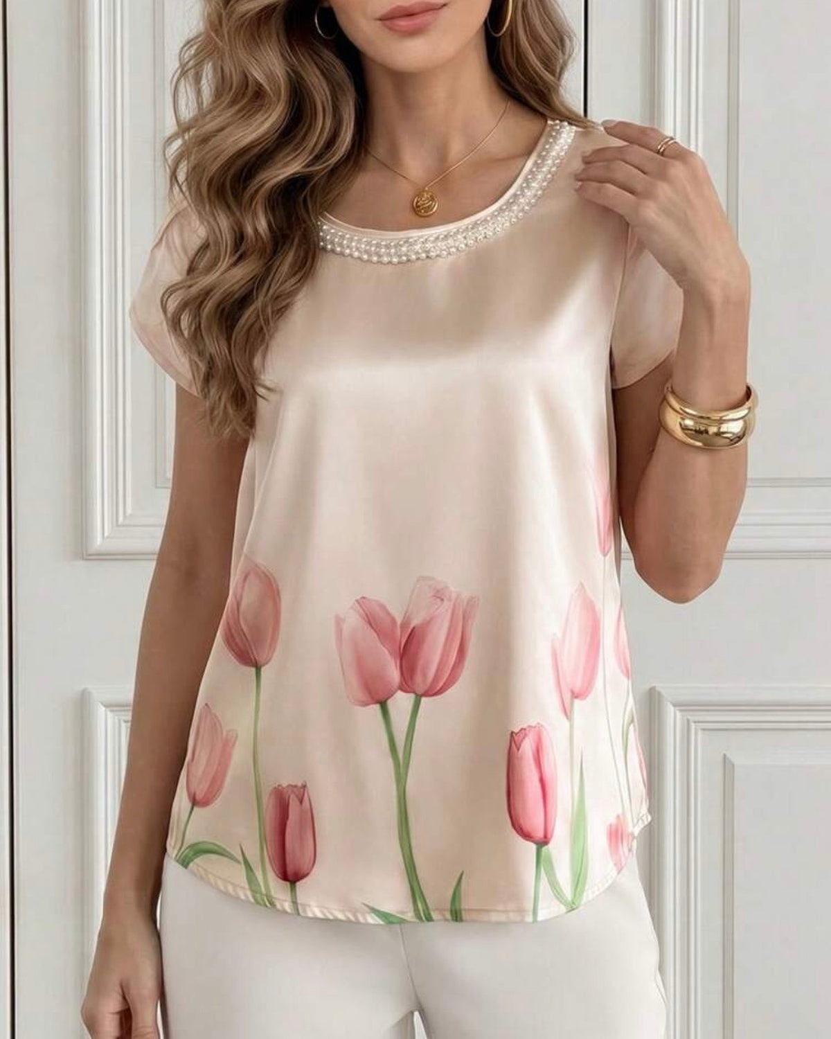 Blusa champán con rosas