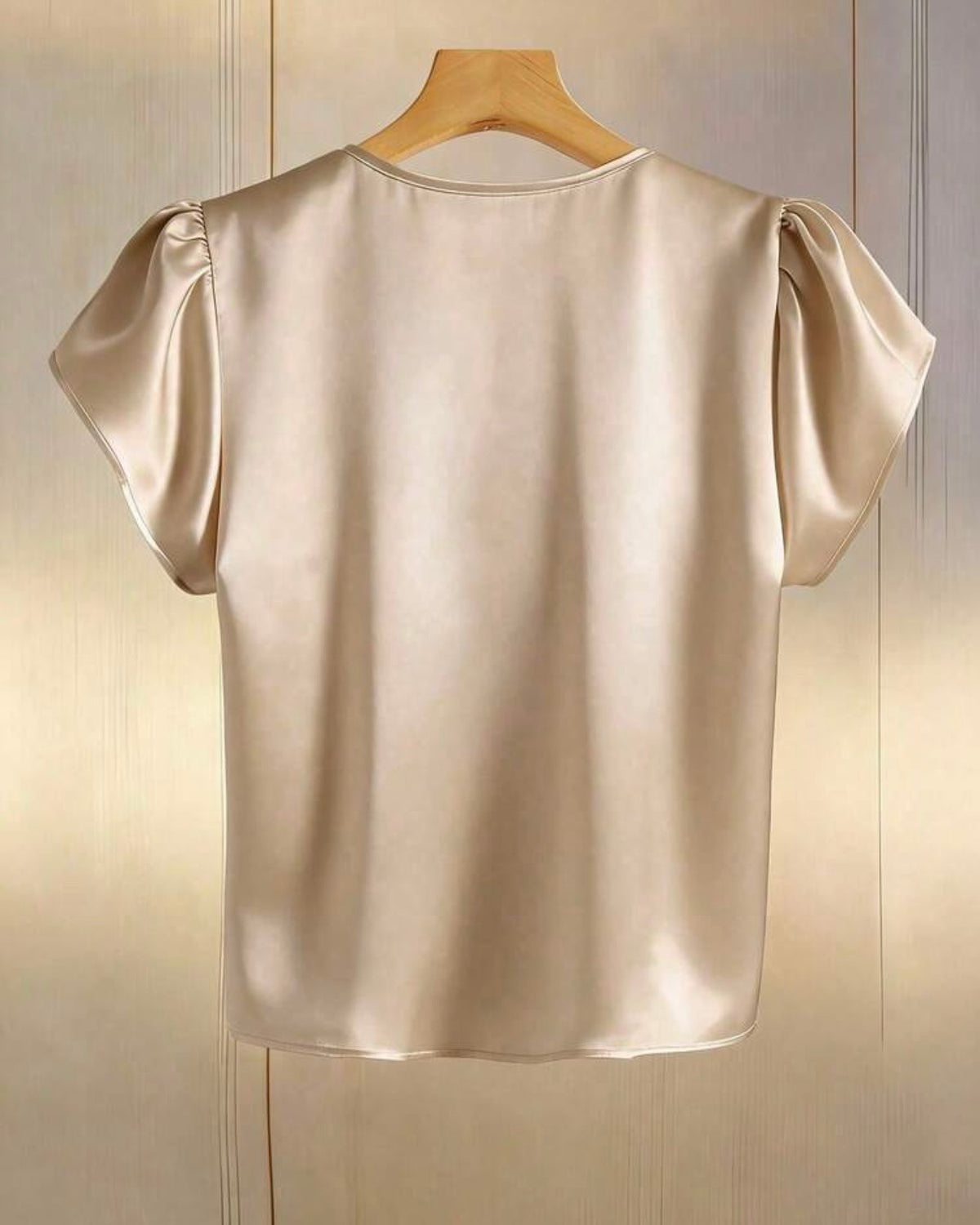 Blusa satinada caqui