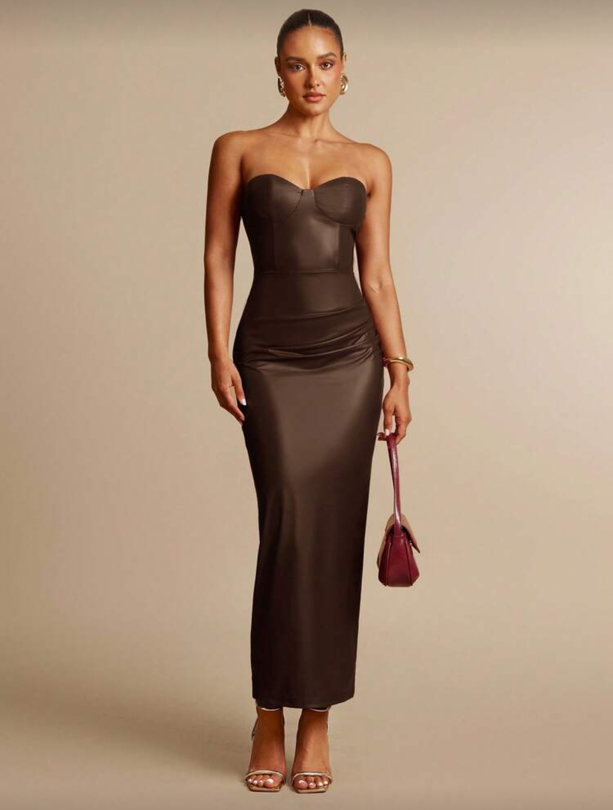 Vestido de cuerina