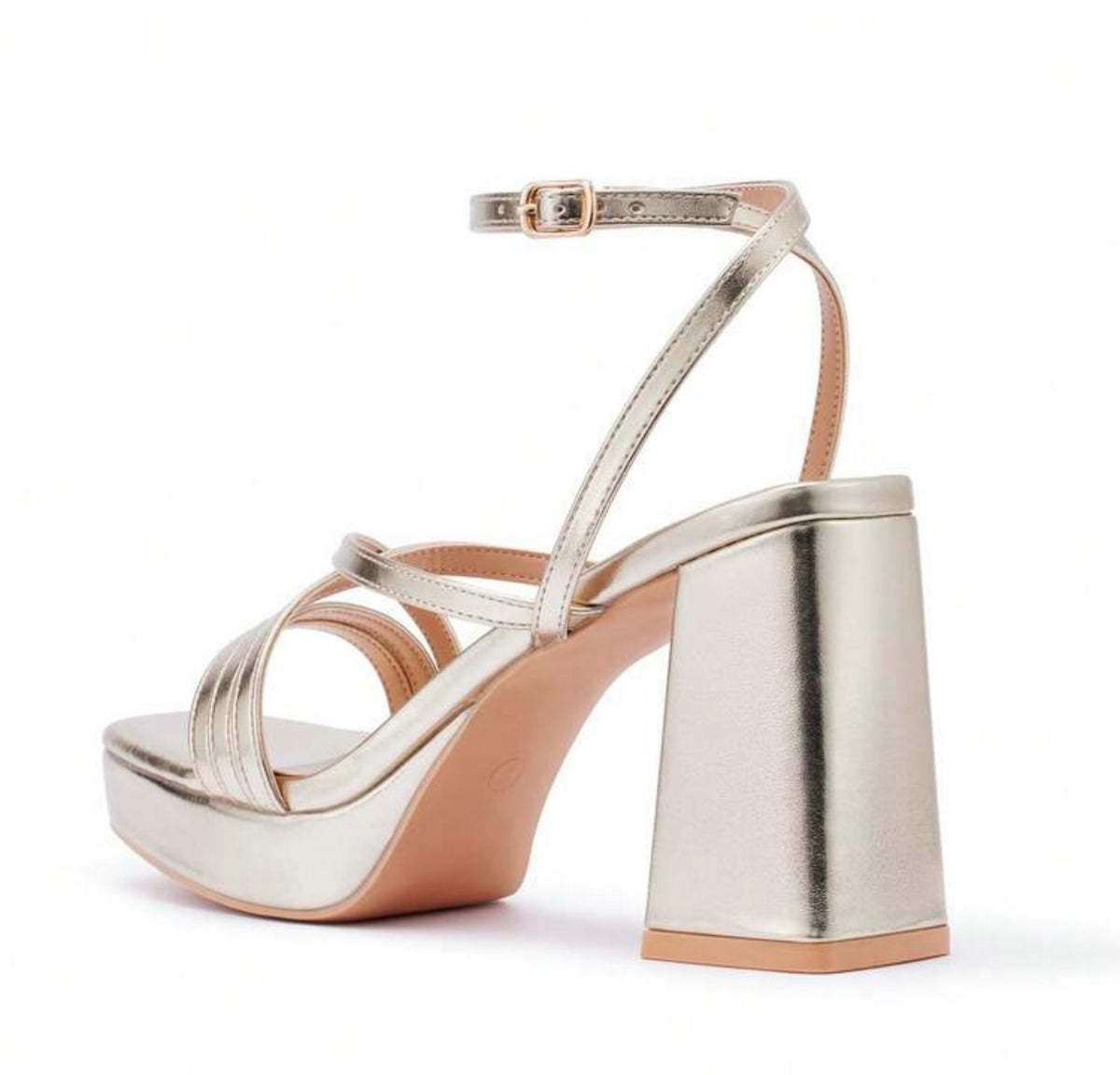 Tacones dorados