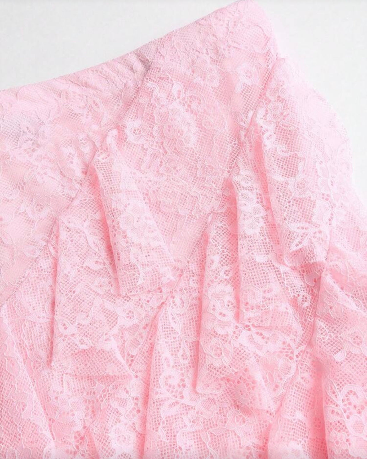 Falda de encaje rosa