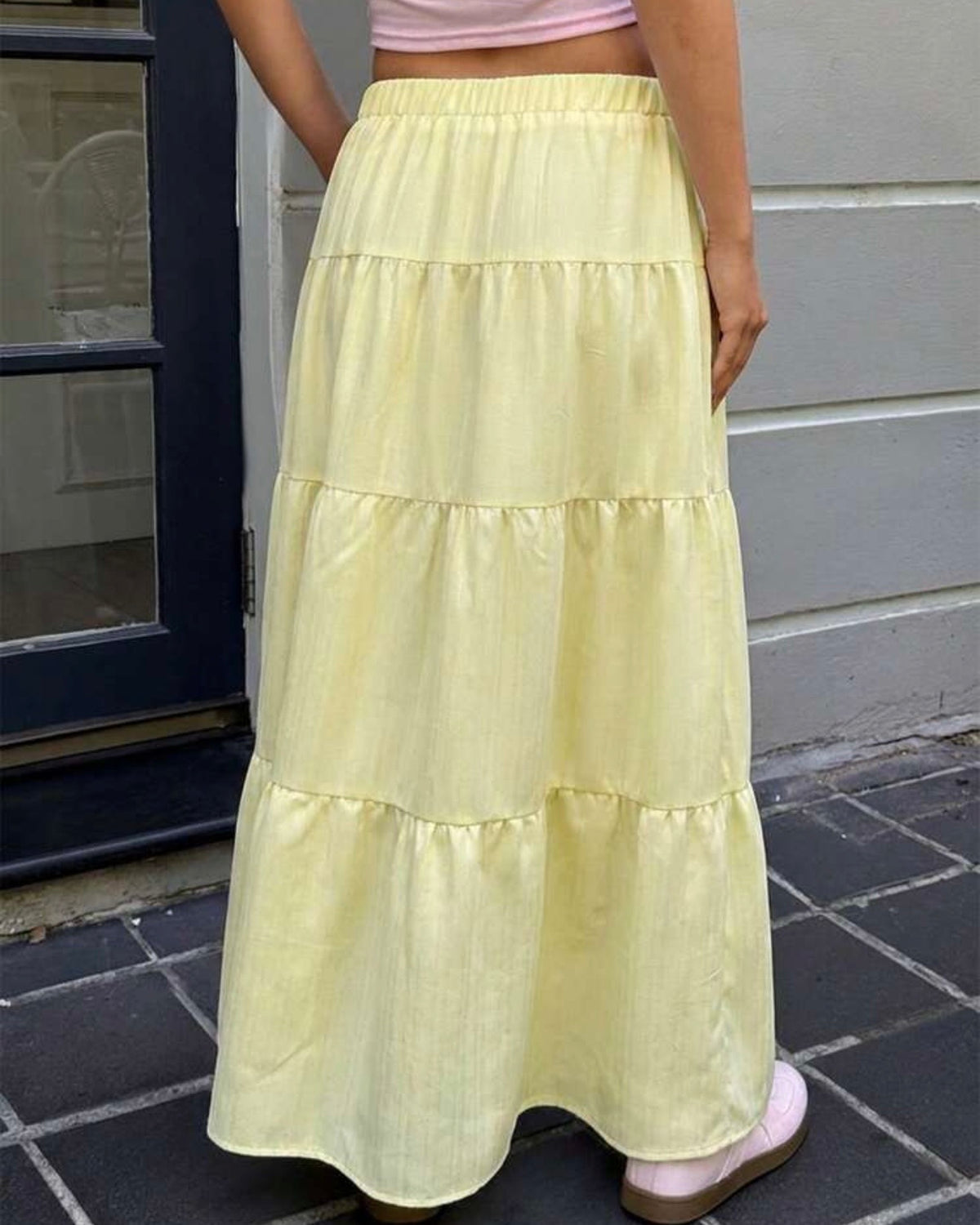 Falda larga amarilla
