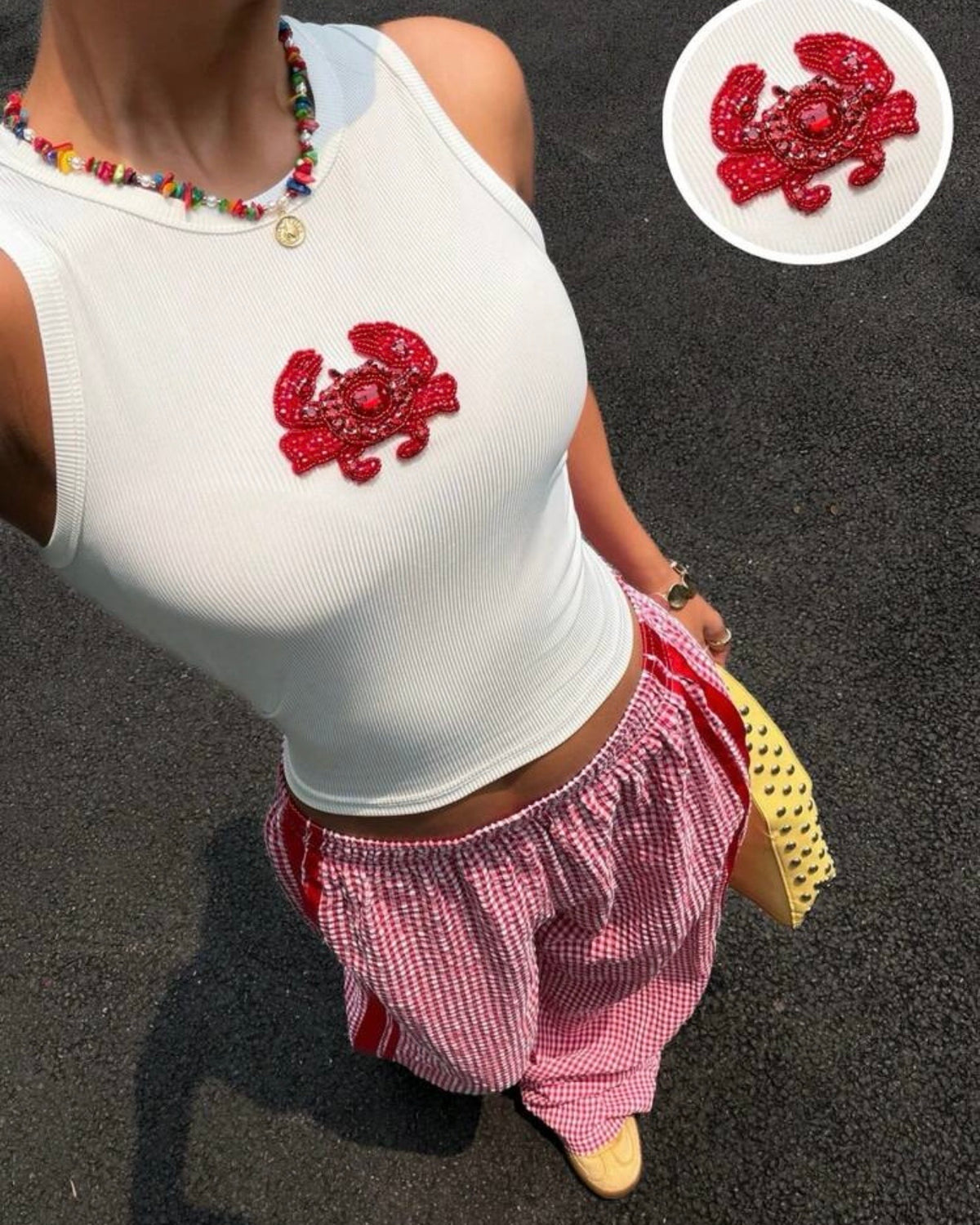 Blusa blanca de cangrejo
