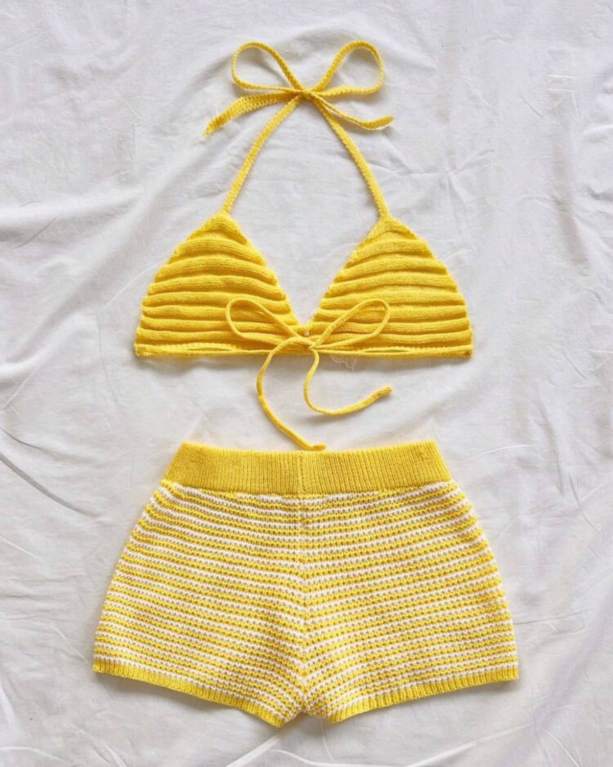 Conjunto playero amarillo