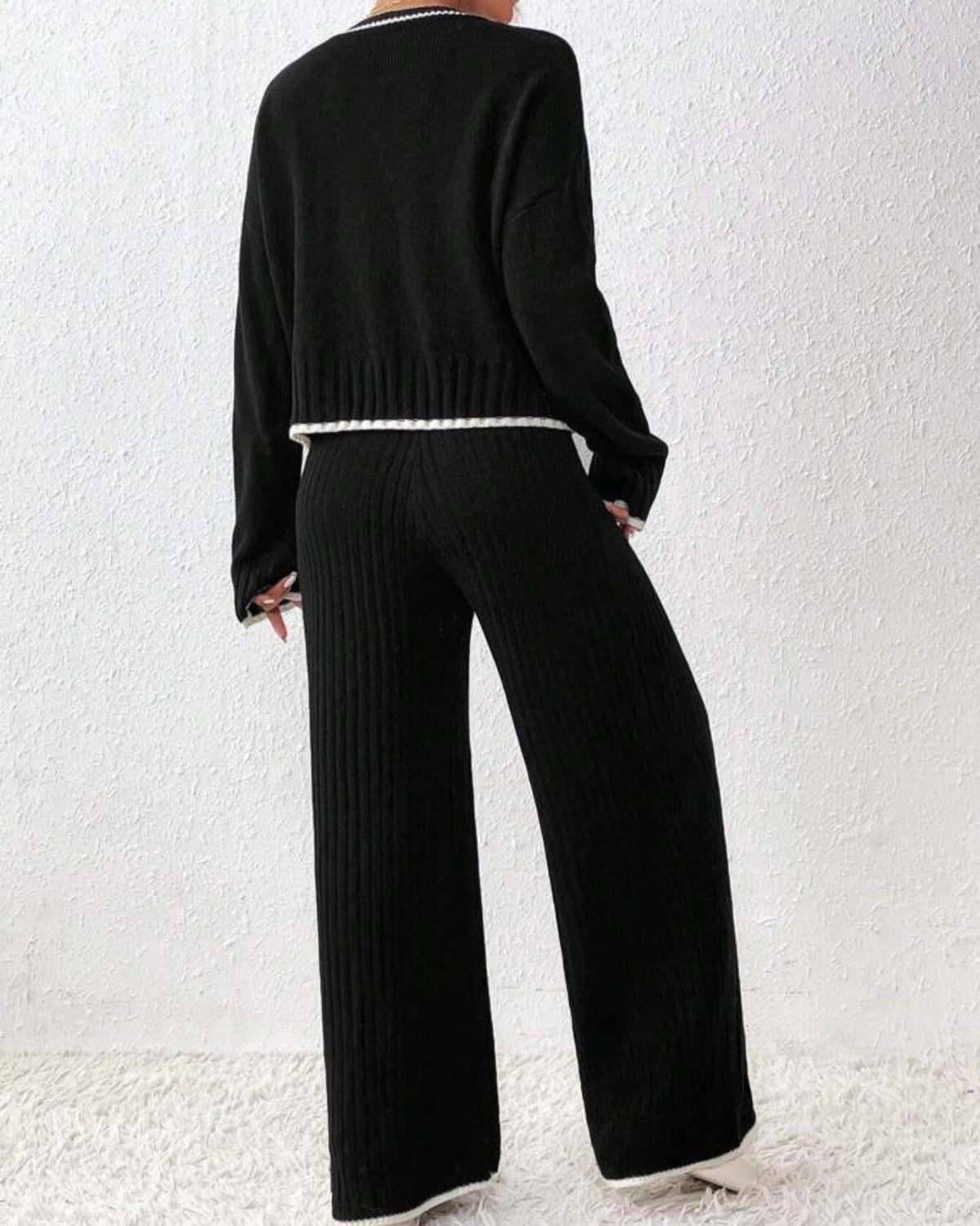 Conjunto de suéter y pantalon