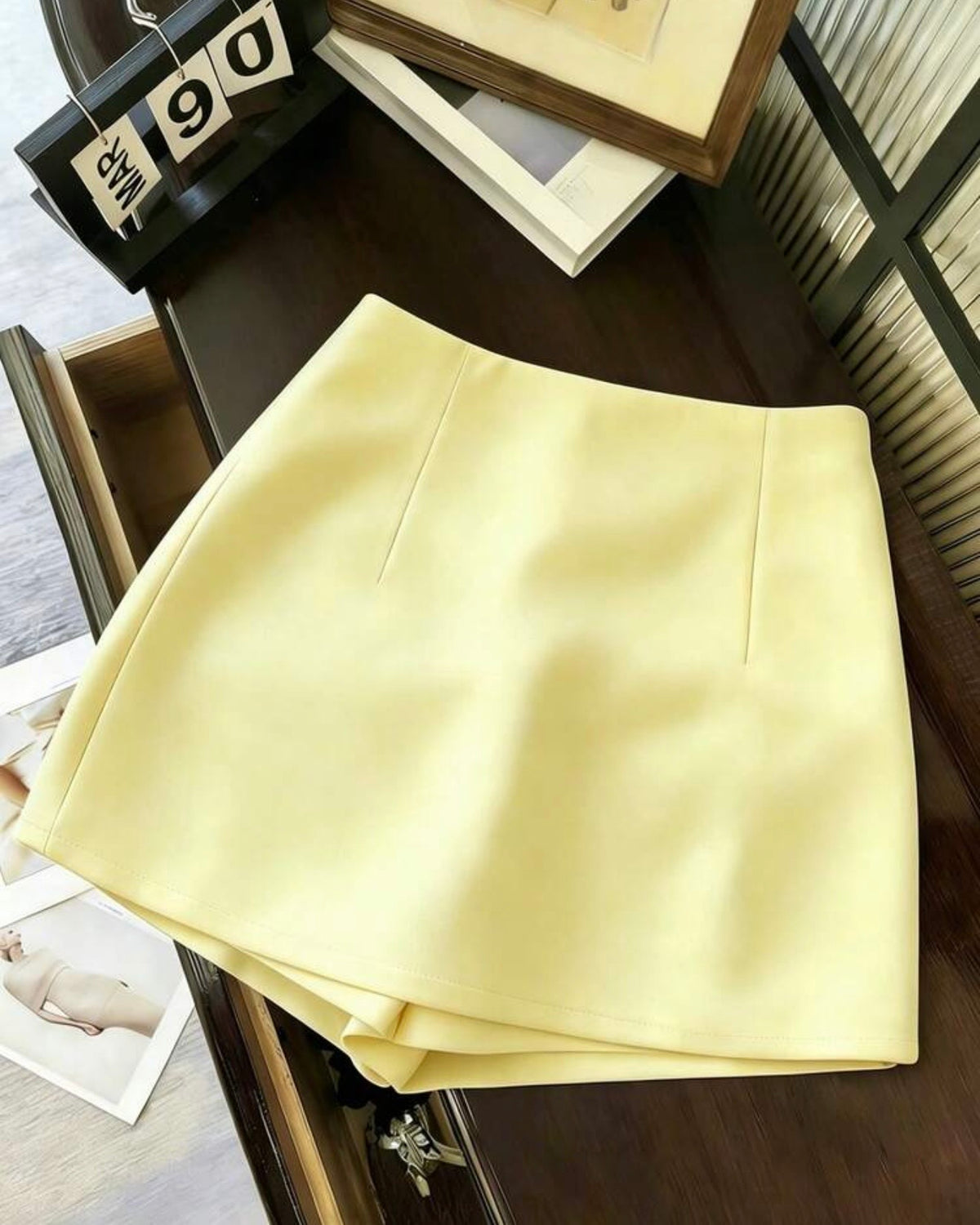 Short enagua con botones