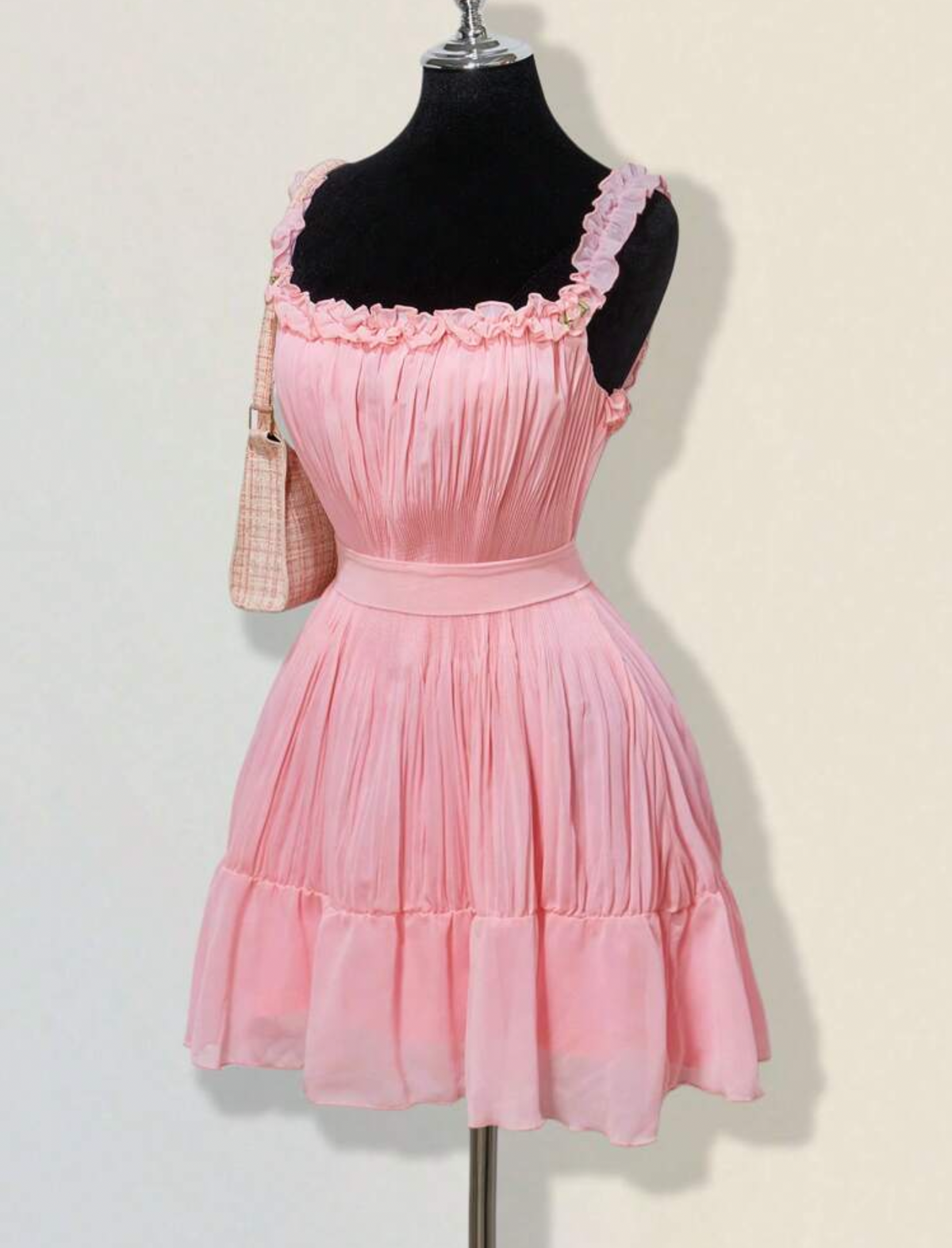 Vestido rosa corto