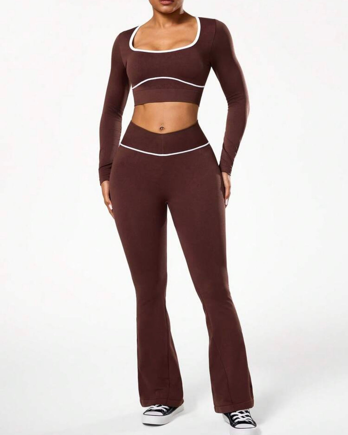 Conjunto deportivo café