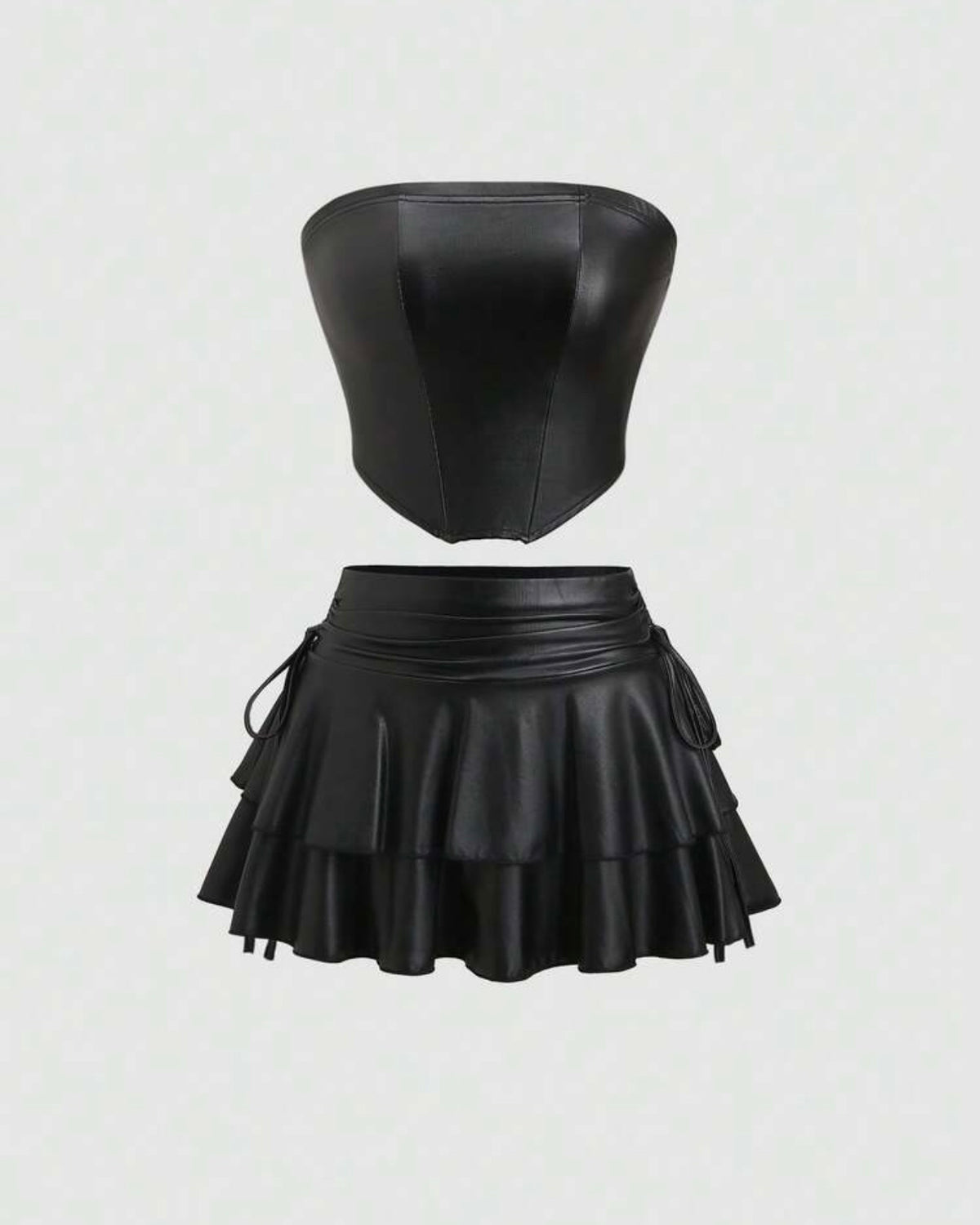 Conjunto de cuerina negro