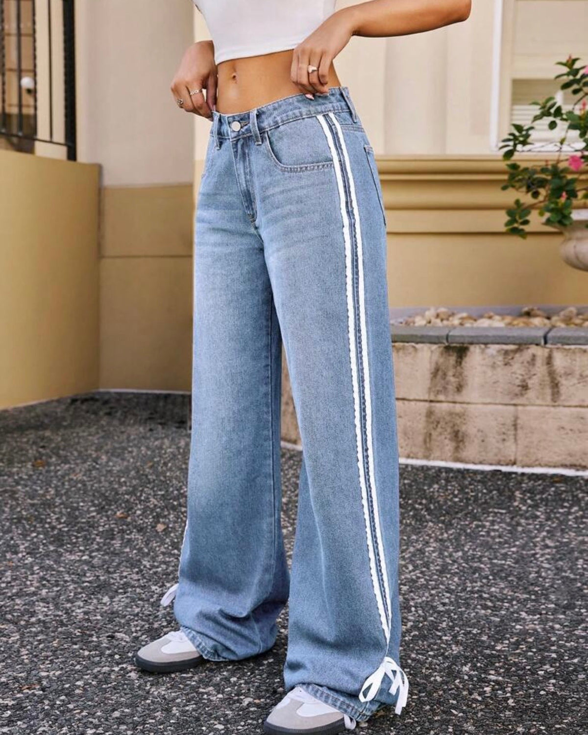 Jeans con detalles a los costados