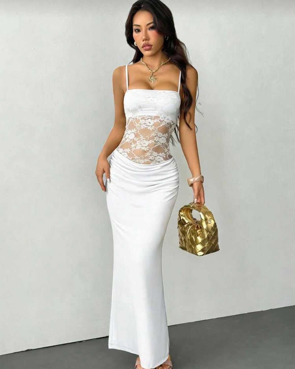 Vestido blanco con encaje
