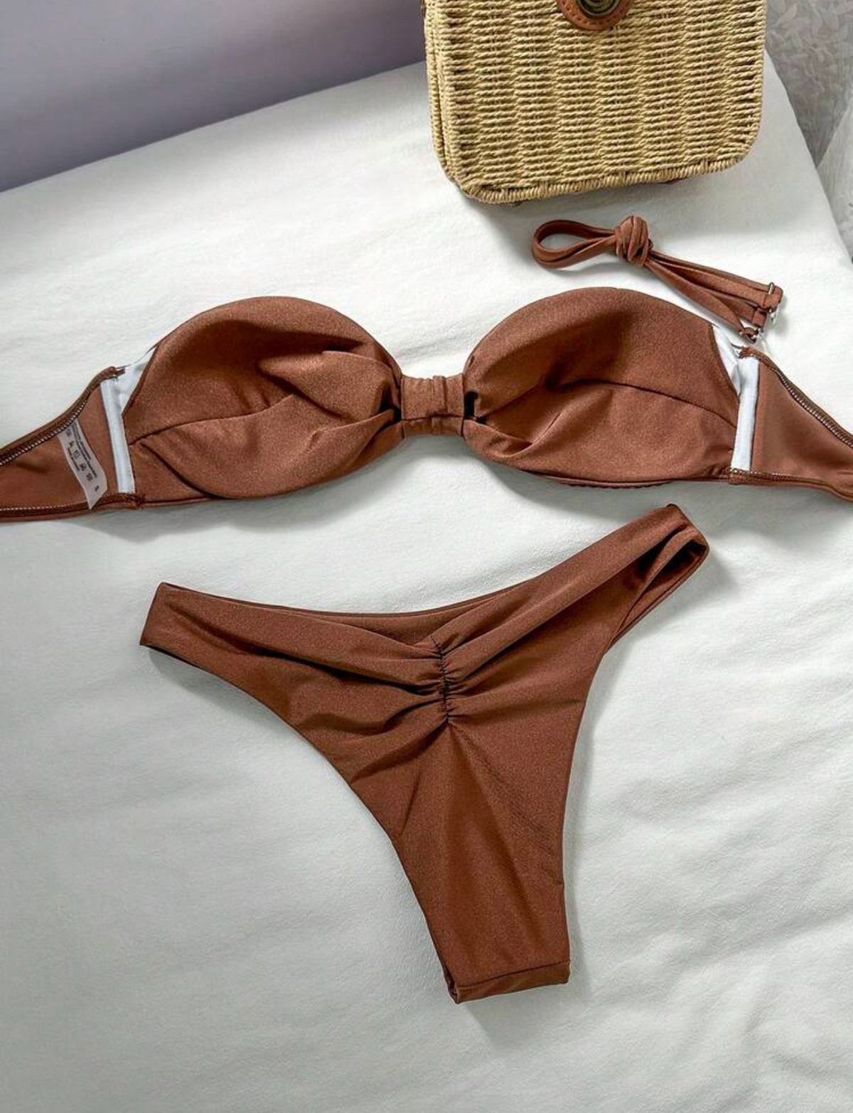 Traje de baño café