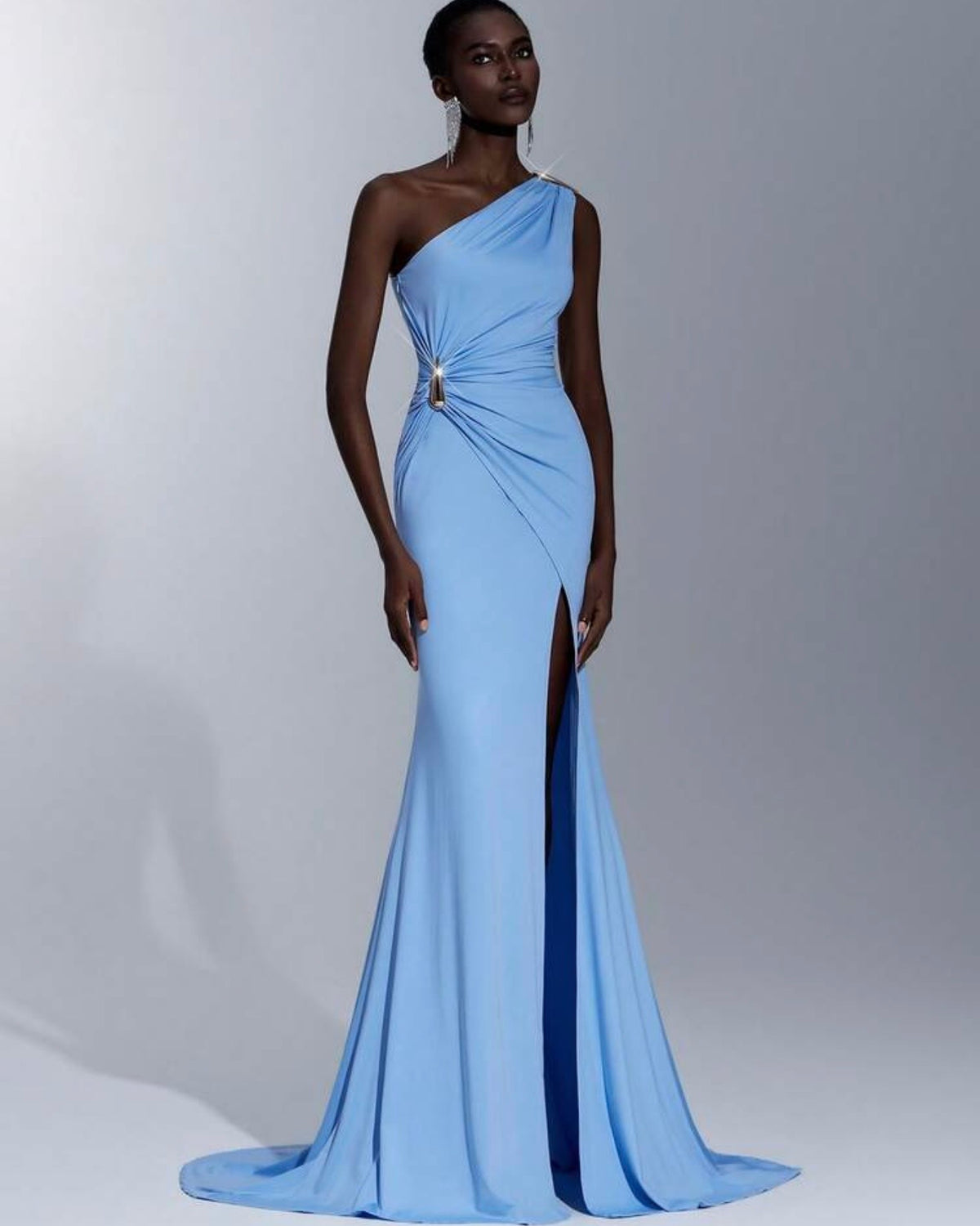 Vestido celeste elitara