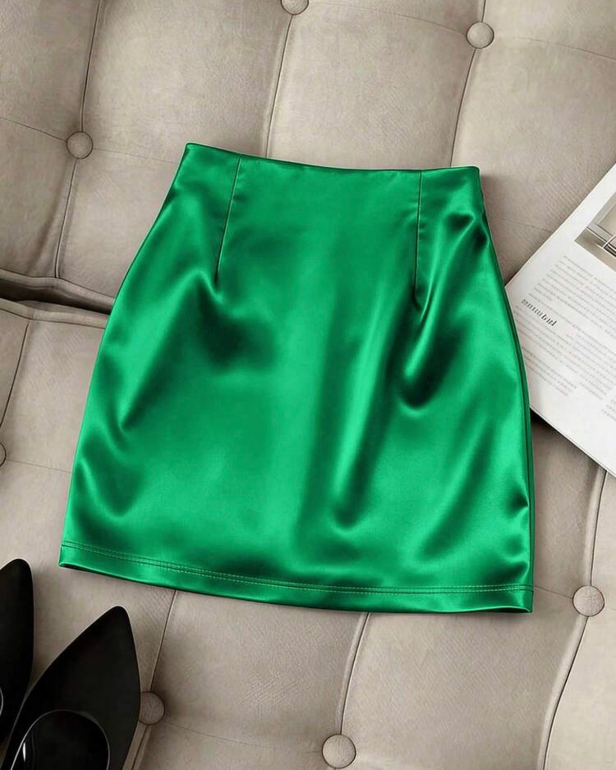 Falda satinada verde